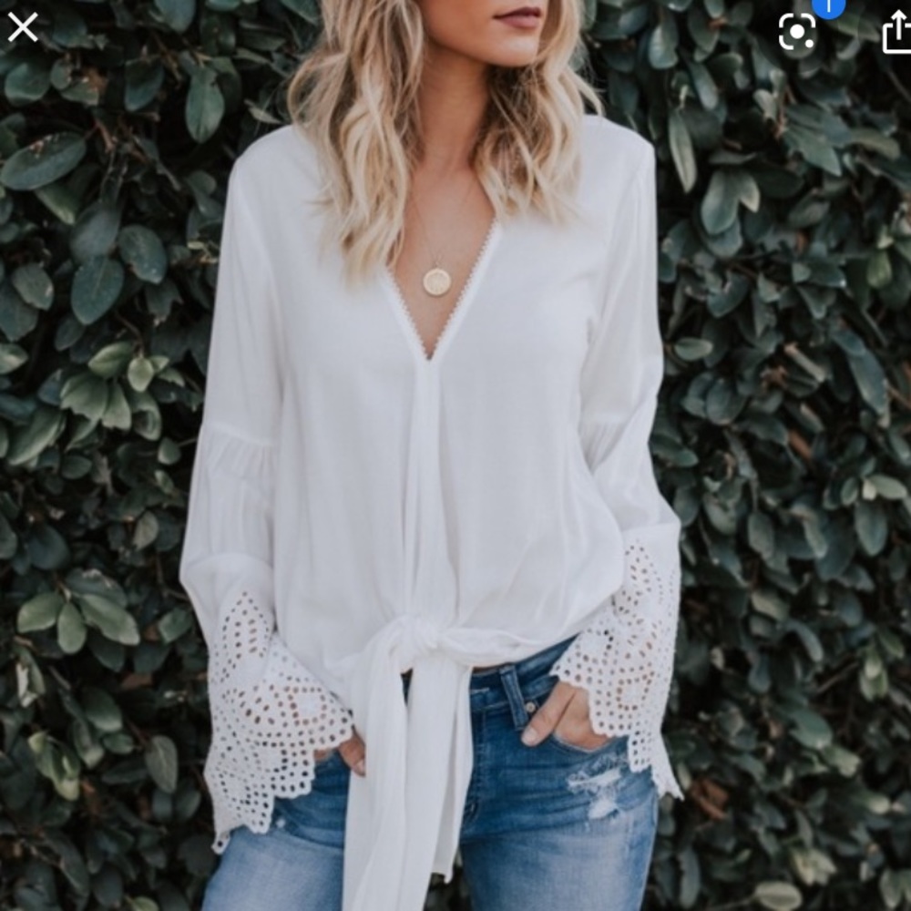 BOHO eyelet top with knot